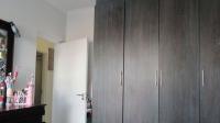 Bed Room 1 - 12 square meters of property in Olivedale