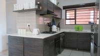 Kitchen - 9 square meters of property in Olivedale