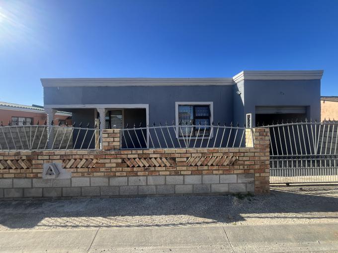 3 Bedroom House for Sale For Sale in KwaZakhele - MR710871