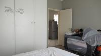 Bed Room 1 - 17 square meters of property in Willowbrook