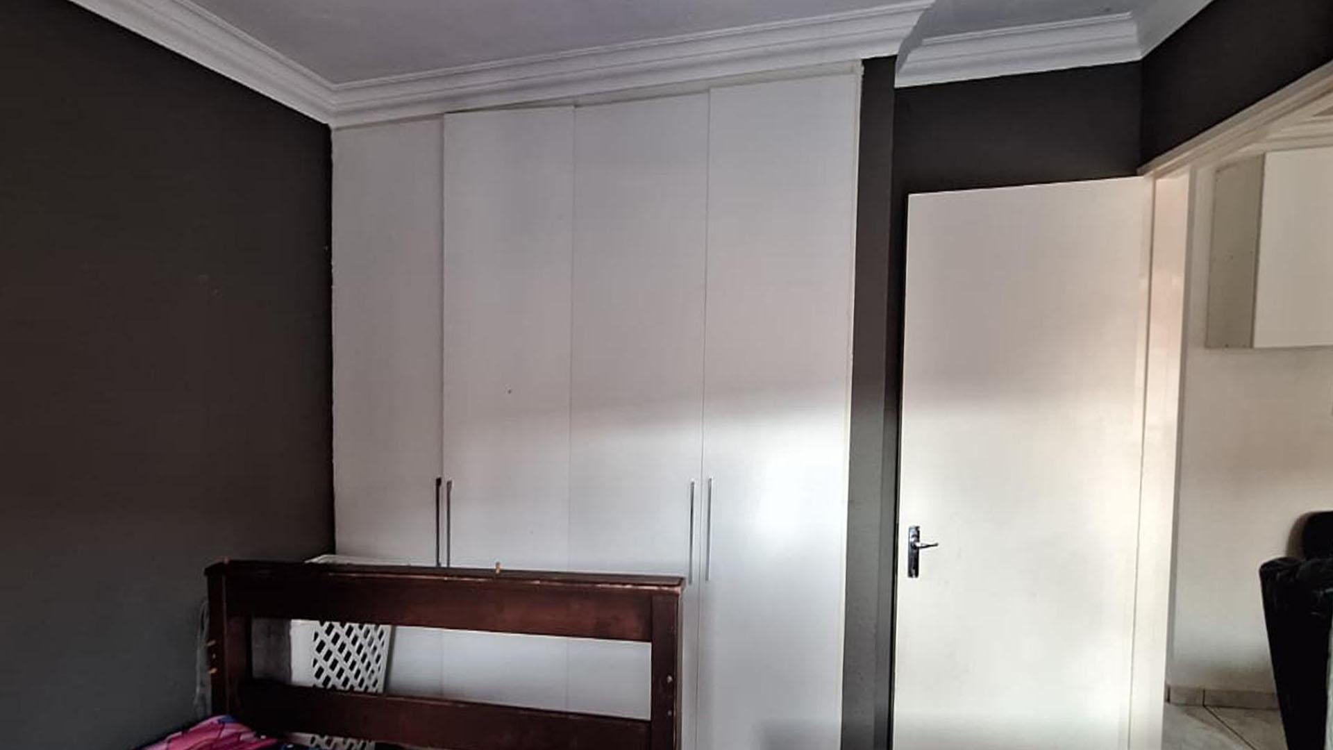 Bed Room 1 - 12 square meters of property in Birch Acres