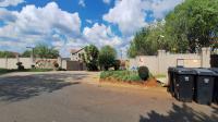 Front View of property in Willowbrook