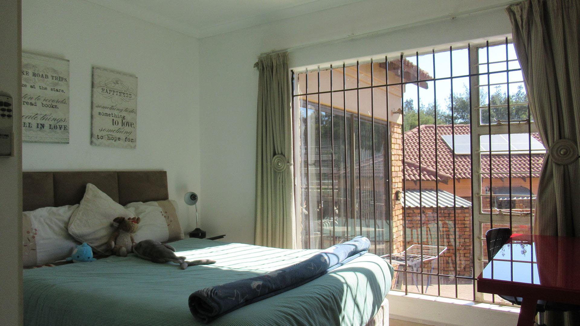 Bed Room 2 - 12 square meters of property in Elandshaven