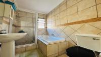 Bathroom 1 of property in Elandshaven