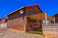  of property in Mondeor