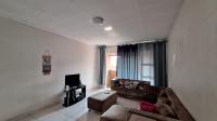 Lounges - 29 square meters of property in Ferndale - JHB