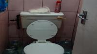 Bathroom 1 of property in Lenasia South