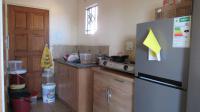 Kitchen - 4 square meters of property in Zandspruit