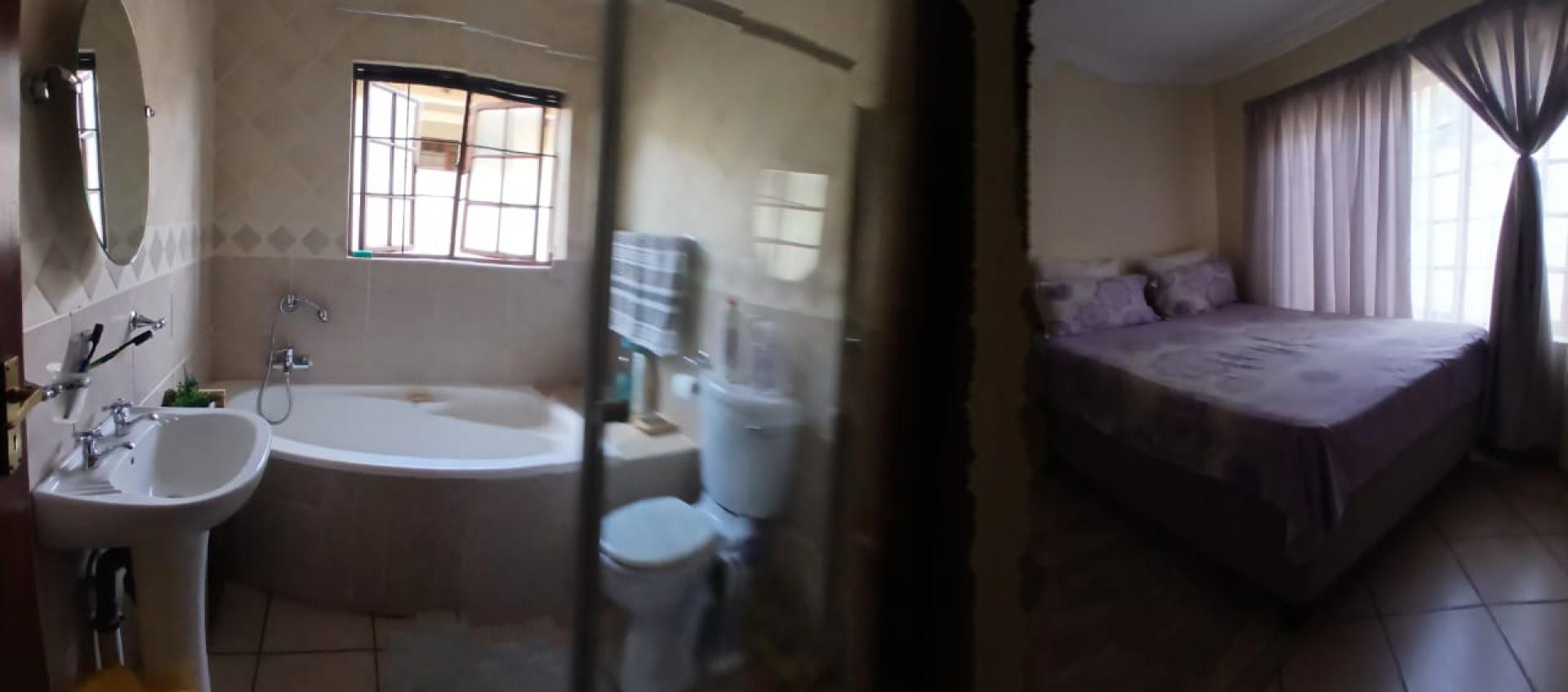  of property in Heatherview