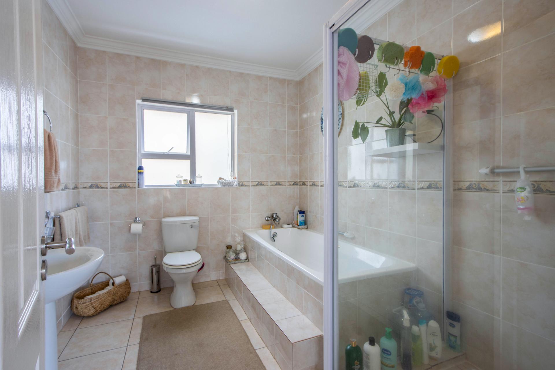  of property in Gordons Bay