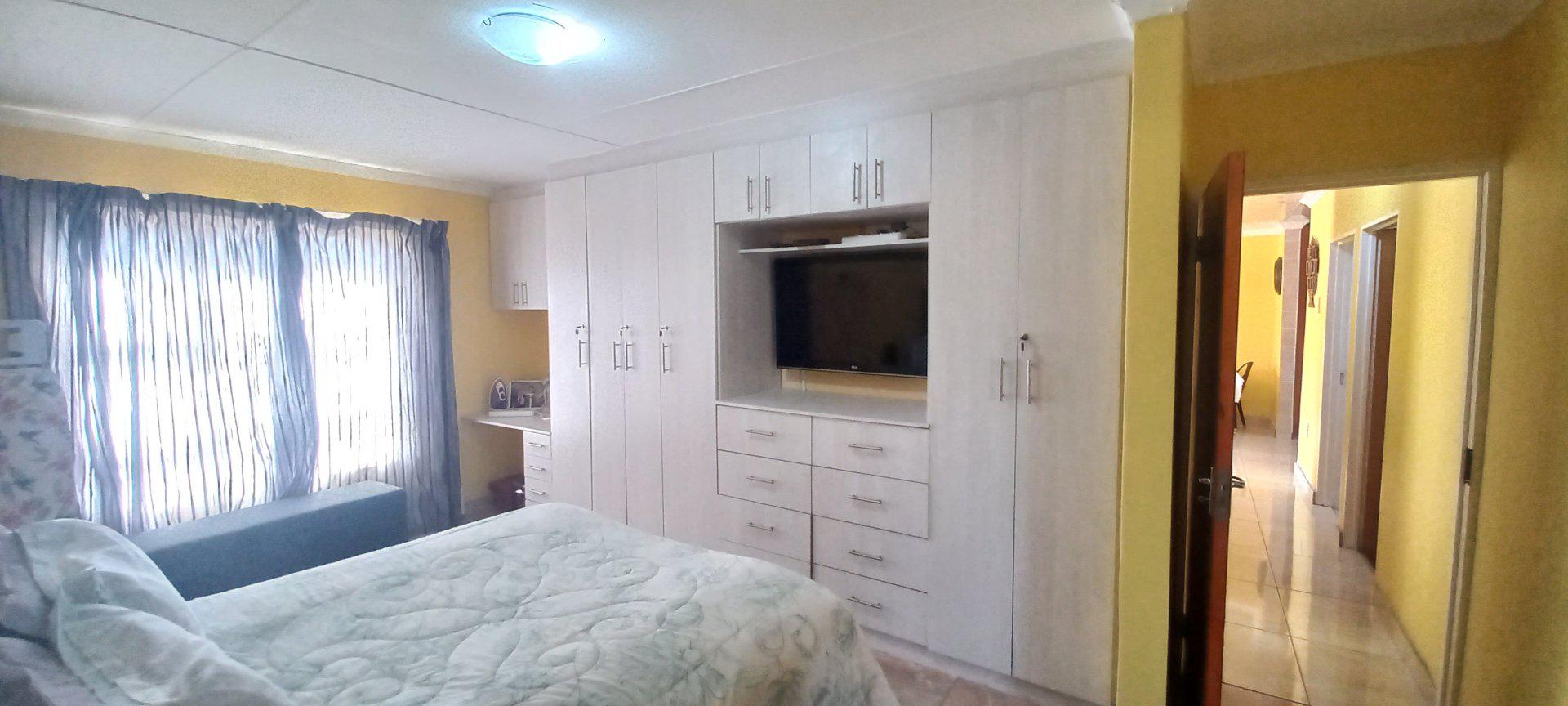  of property in Haven Hills