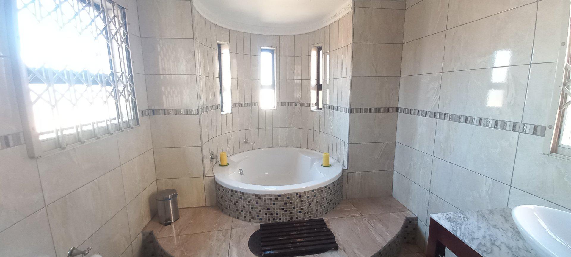  of property in Haven Hills