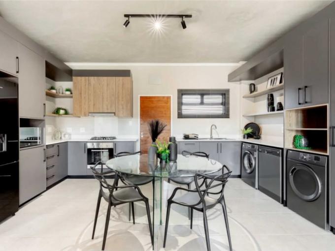 3 Bedroom Simplex for Sale For Sale in Rietvalleirand - MR711033