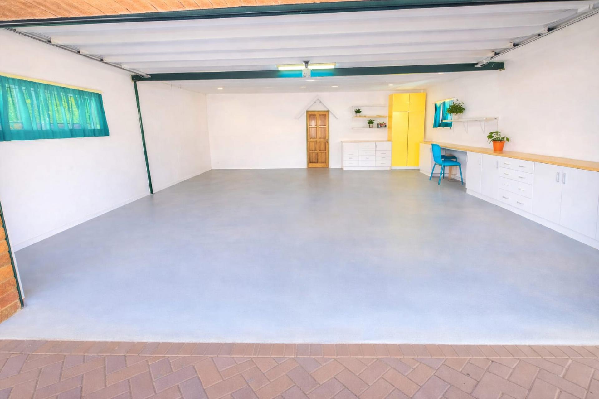  of property in Sinoville