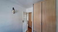 Bed Room 2 - 13 square meters of property in Radiokop