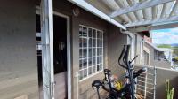 Balcony - 4 square meters of property in Radiokop