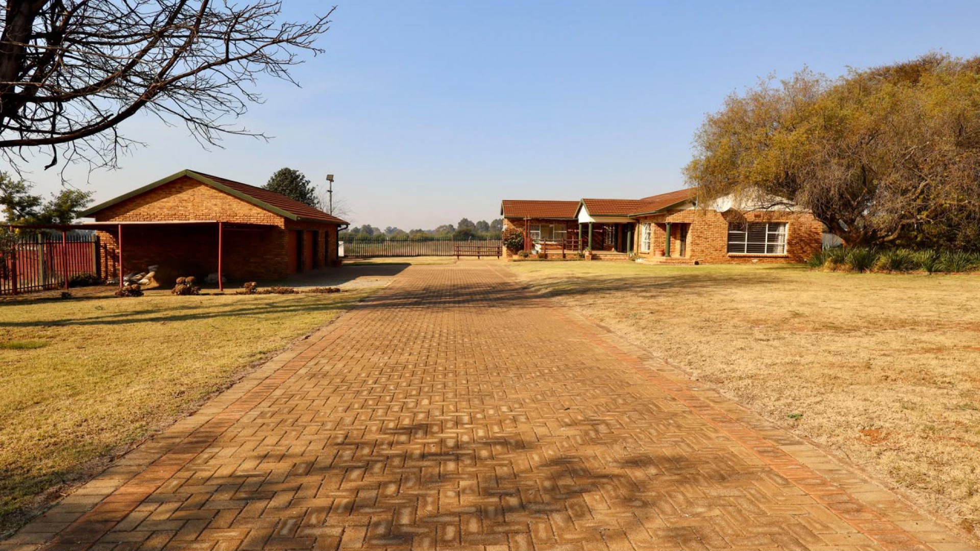 Front View of property in Randfontein