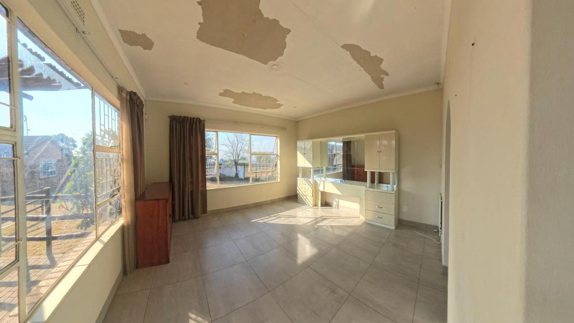 Bed Room 3 of property in Randfontein