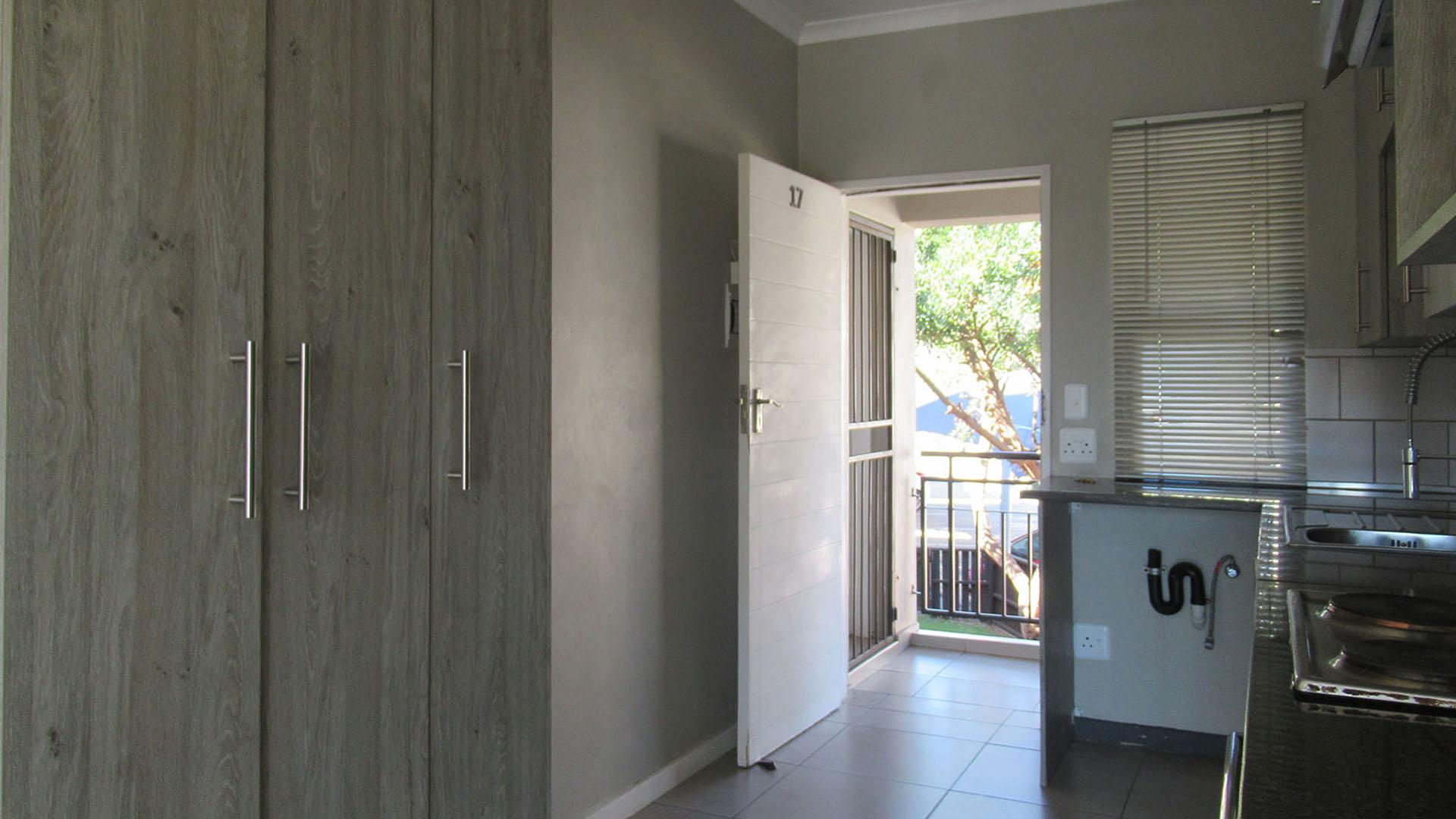 Kitchen - 9 square meters of property in Goedeburg