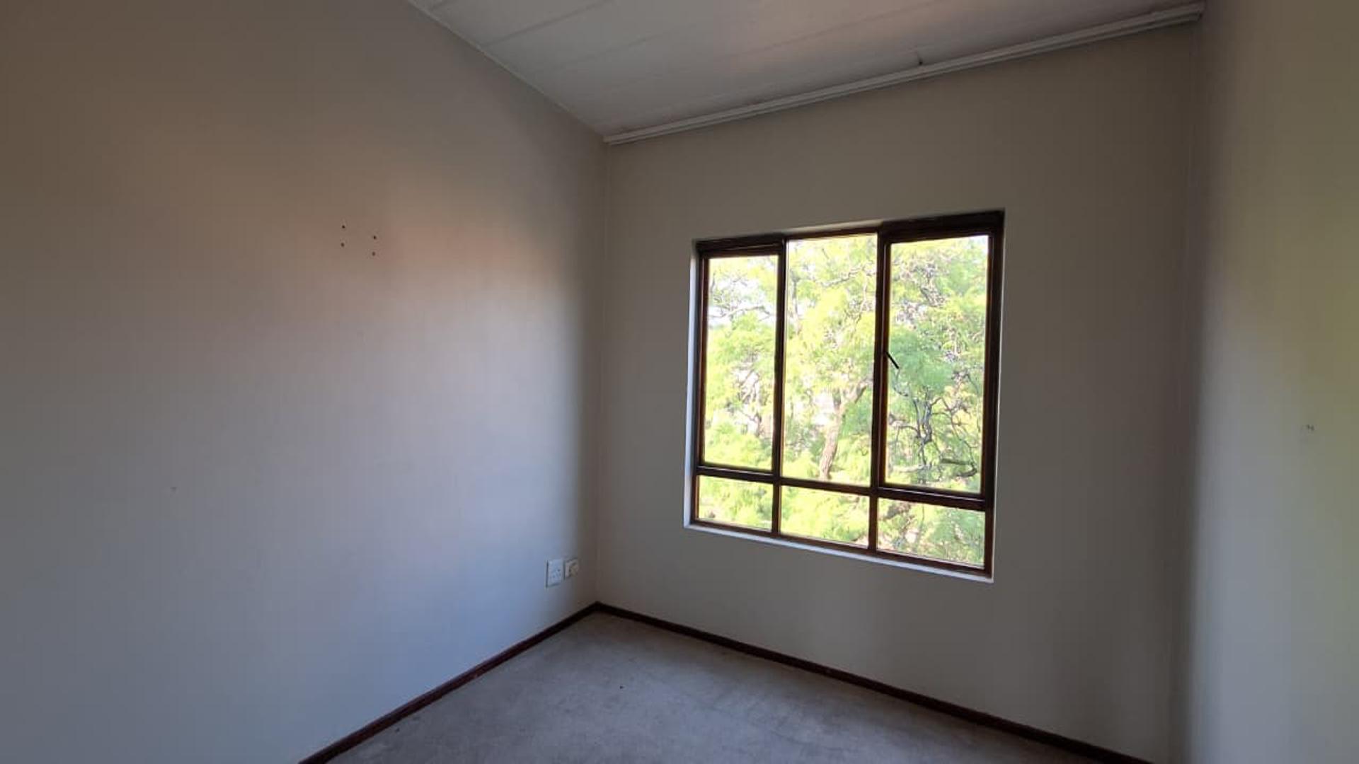 Bed Room 2 - 12 square meters of property in Lone Hill