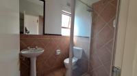 Bathroom 1 - 6 square meters of property in Lone Hill