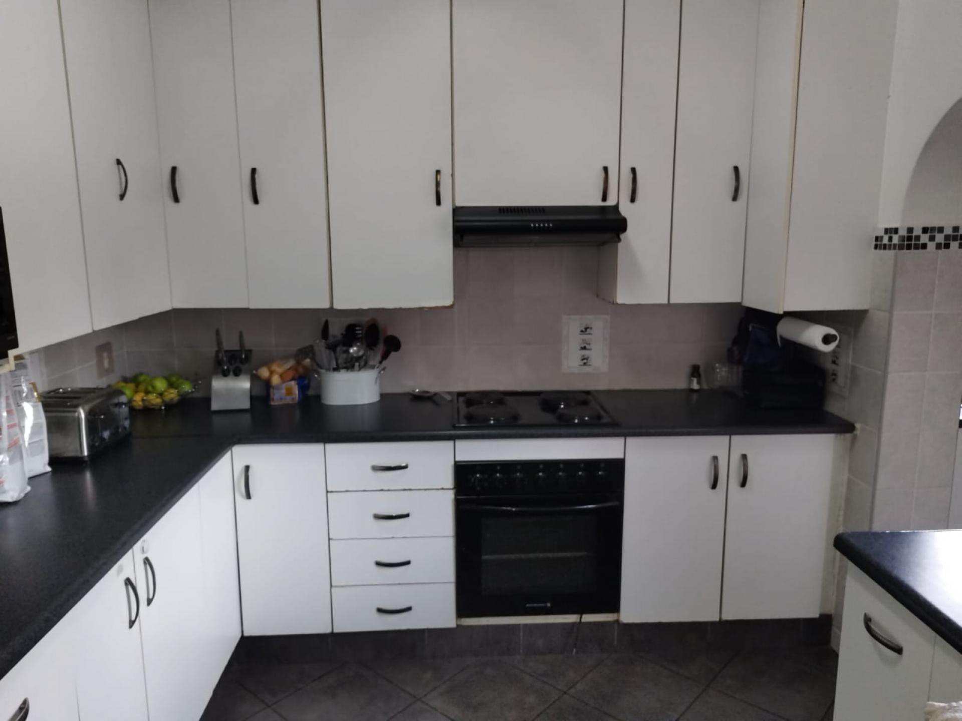  of property in Brackenhurst