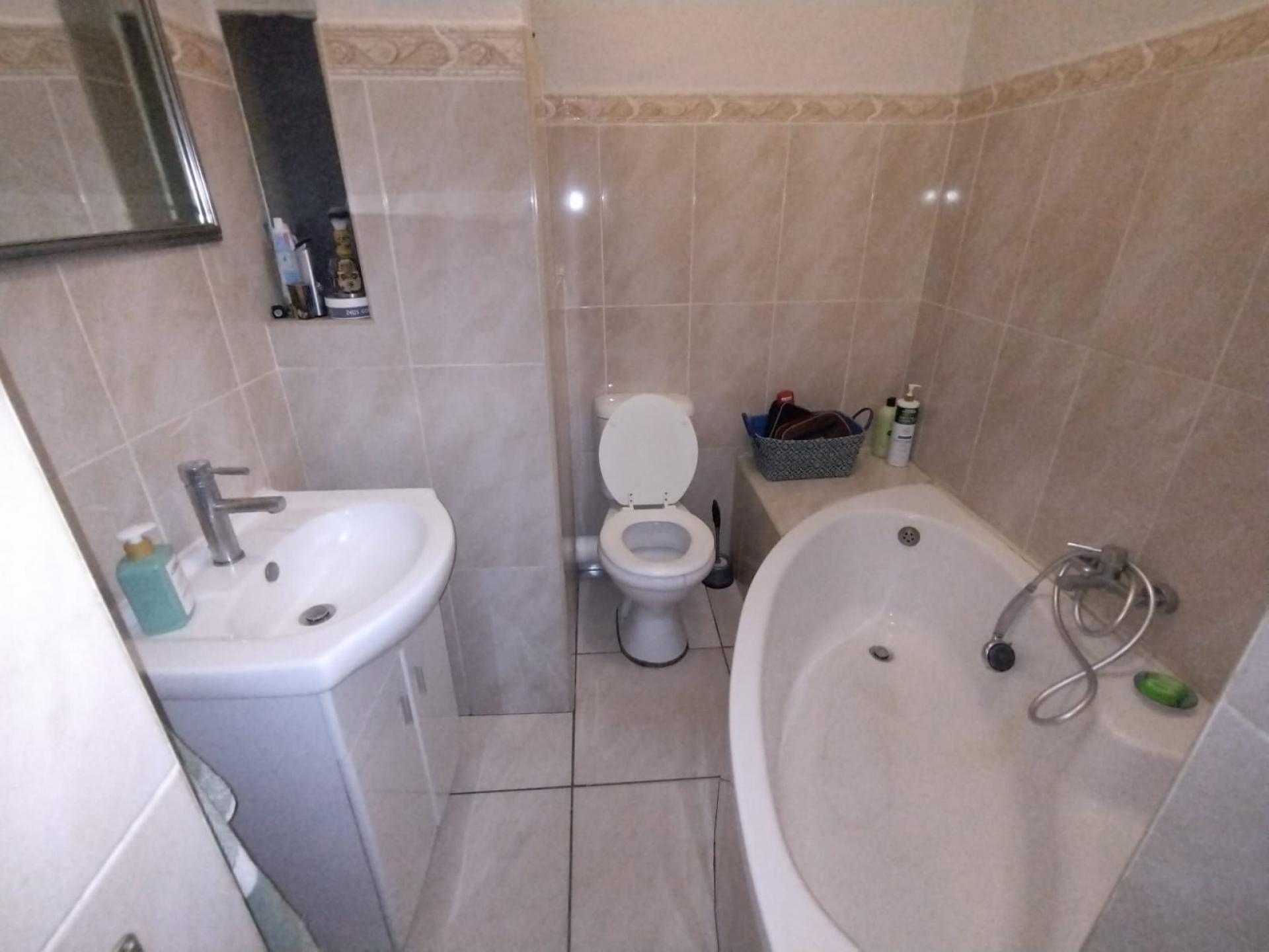  of property in Brackenhurst