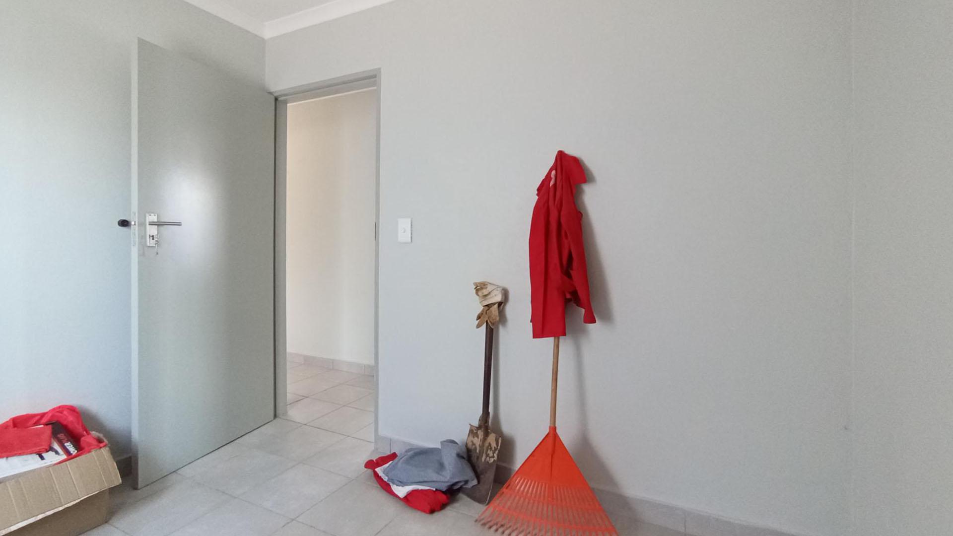 Bed Room 2 - 8 square meters of property in Glenway Estate