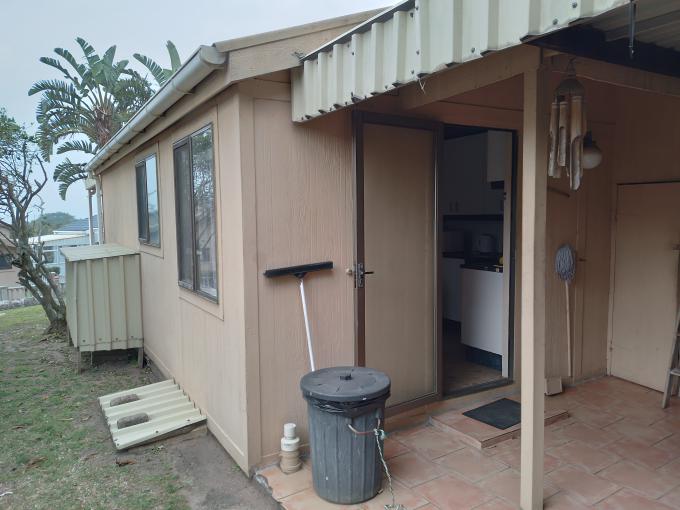 2 Bedroom House for Sale For Sale in Hibberdene - MR711154