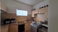 Kitchen - 12 square meters of property in Sundowner