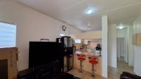 Lounges - 18 square meters of property in Sundowner