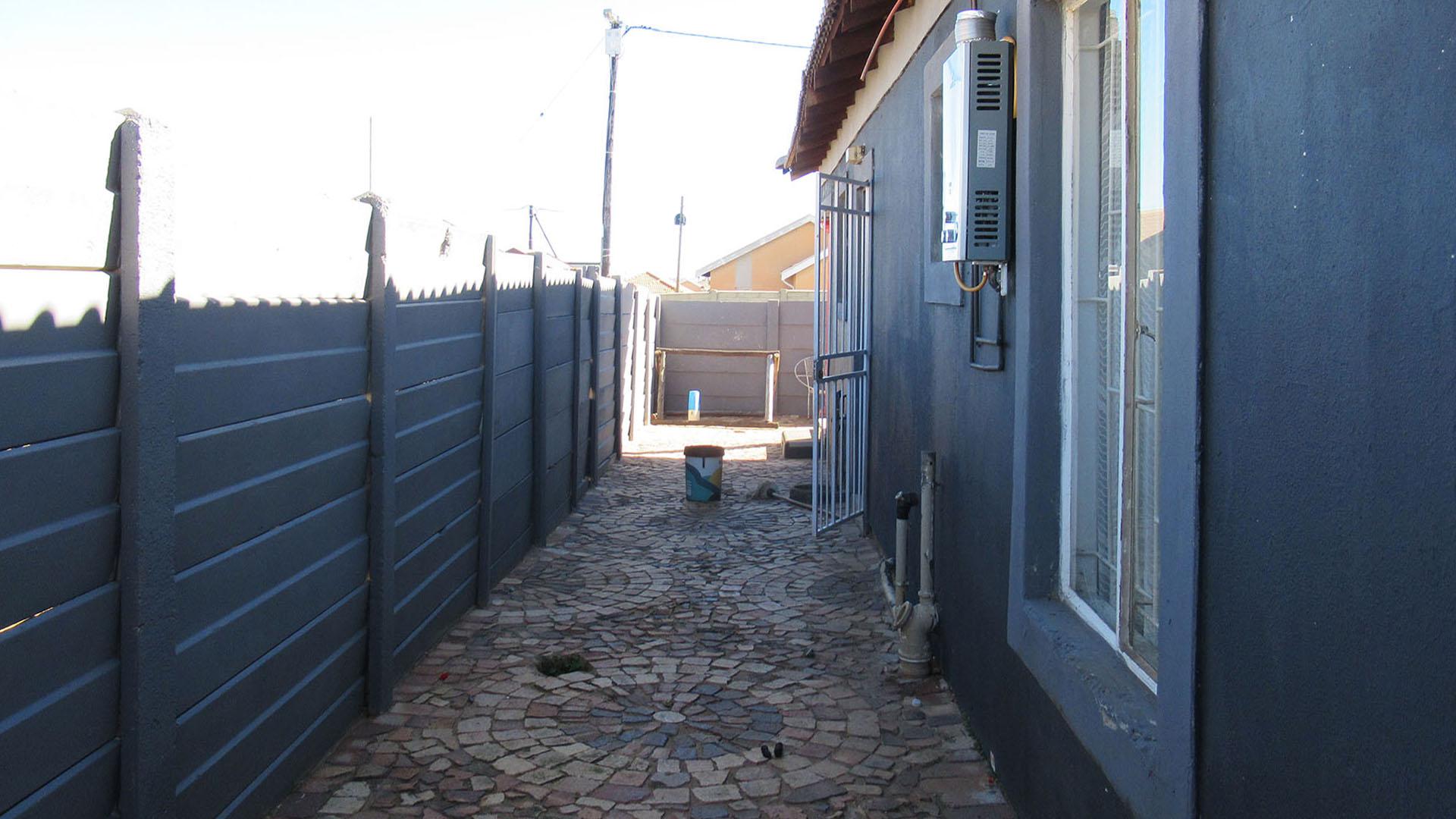 Backyard of property in Savanna City