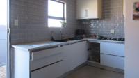Kitchen - 16 square meters of property in Savanna City
