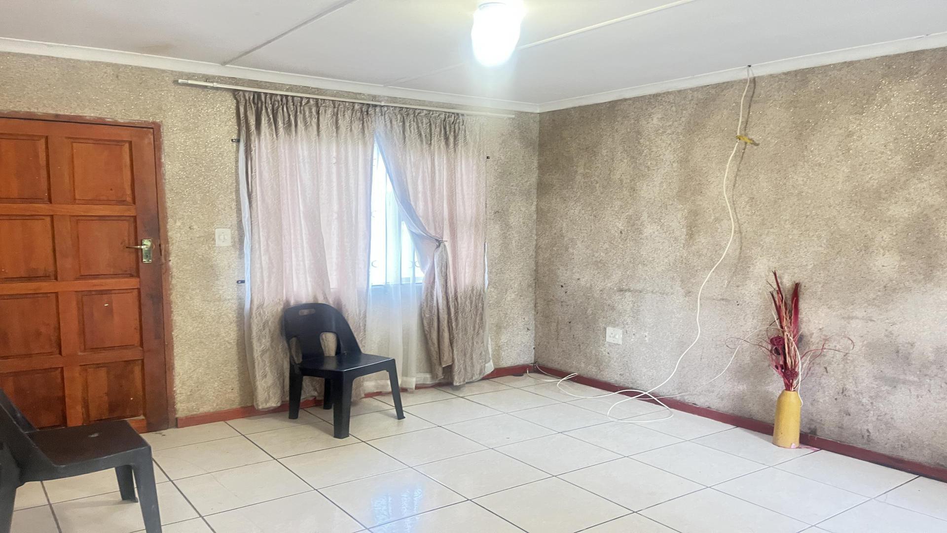 Lounges of property in East London