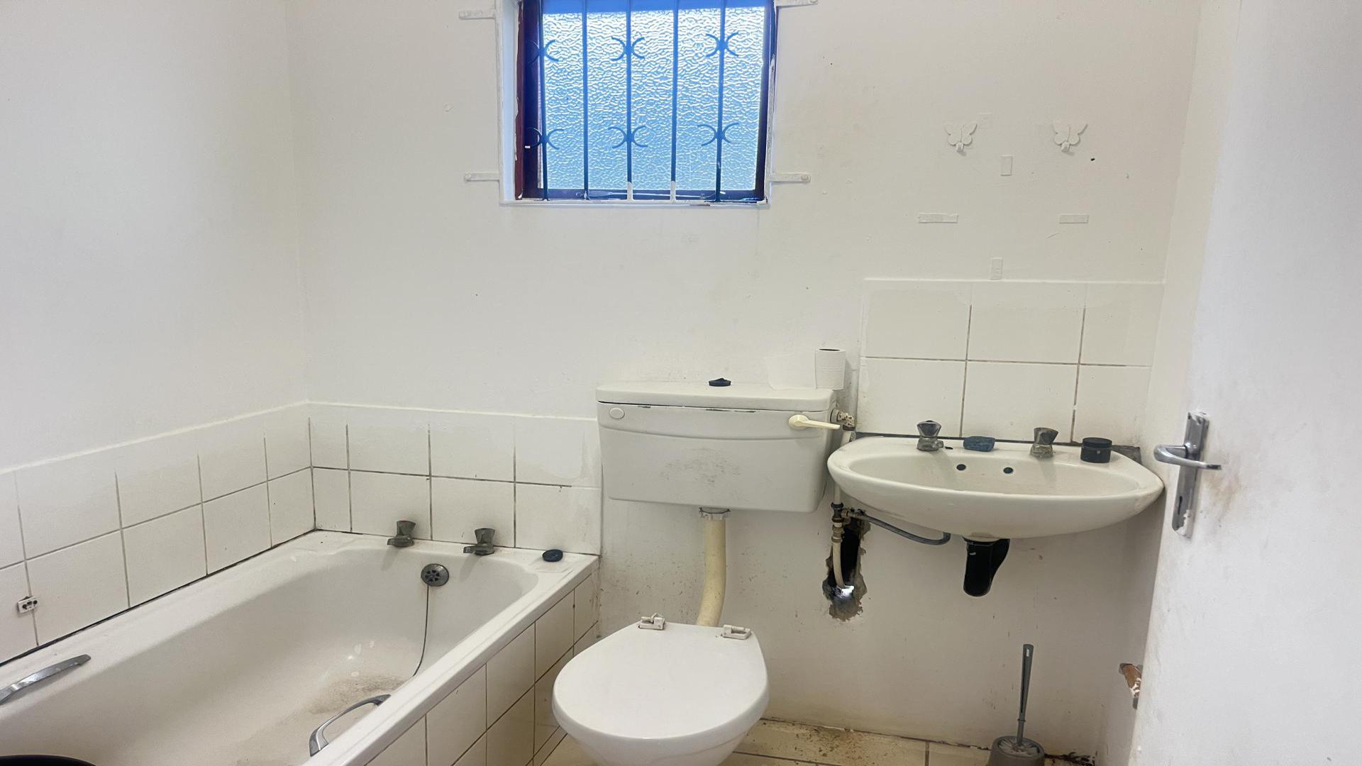 Bathroom 1 of property in East London