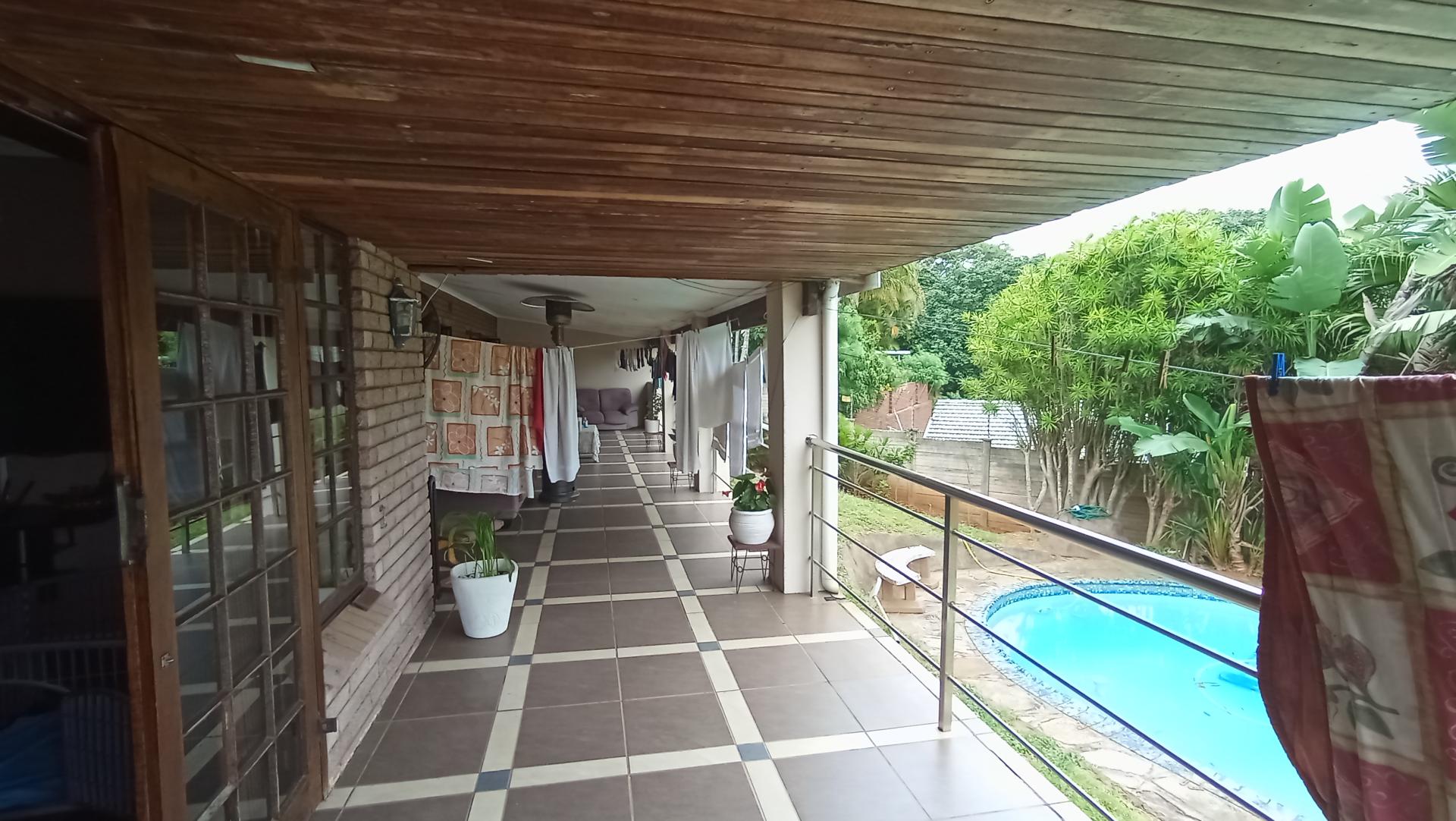 Patio of property in Glen Hills