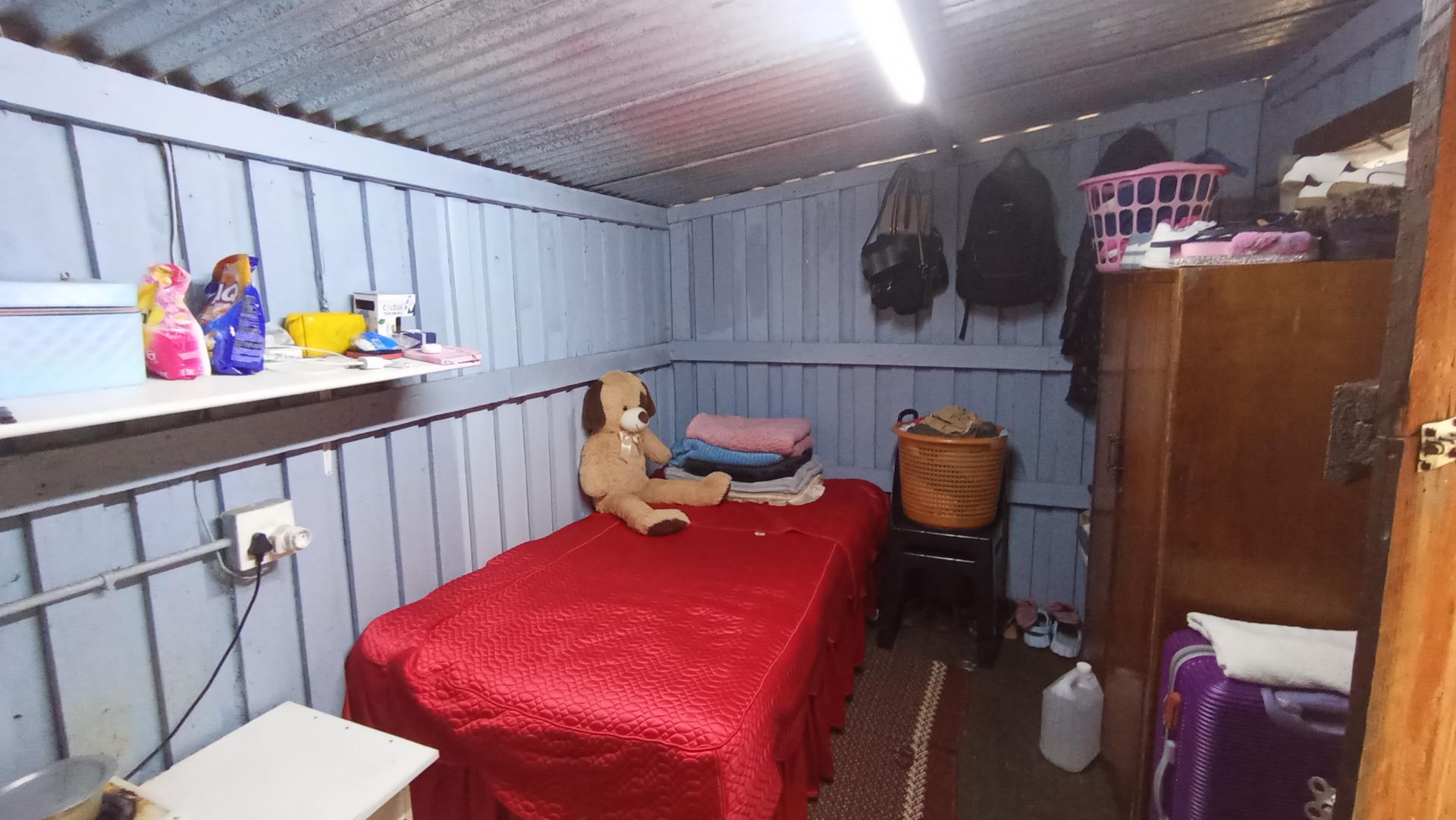 Staff Room - 10 square meters of property in Glen Hills