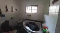 Bathroom 1 - 6 square meters of property in Glen Hills