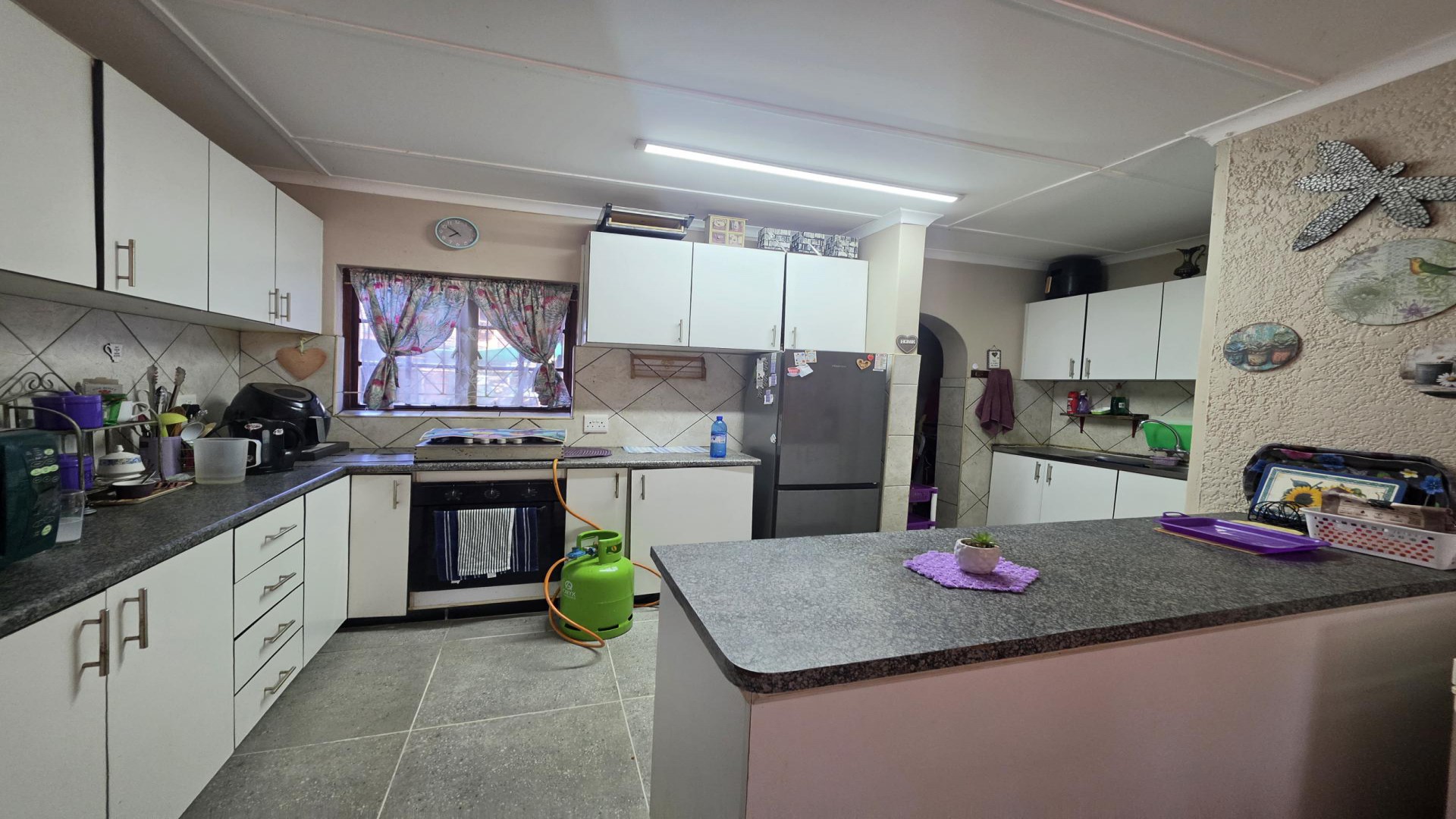 Kitchen of property in Empangeni