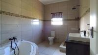 Main Bathroom - 10 square meters of property in Roodeplaat