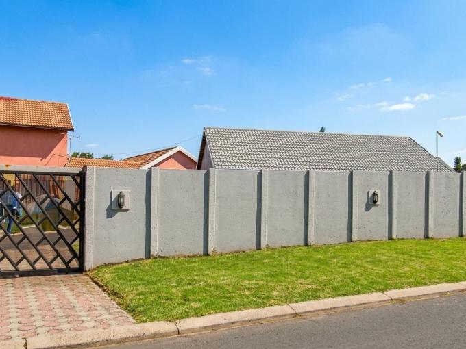 3 Bedroom House for Sale For Sale in Elandspark - MR711231