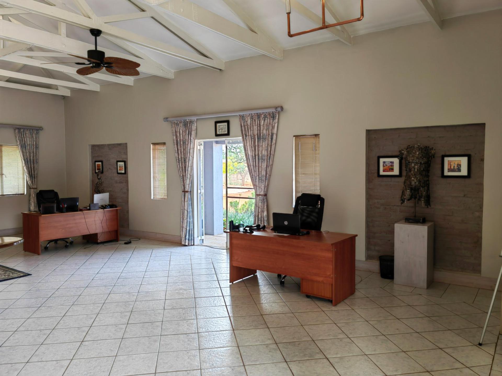  of property in Montana Tuine