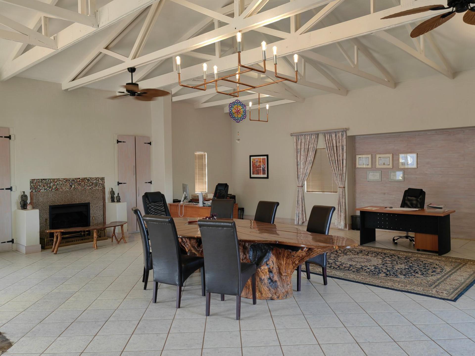  of property in Montana Tuine