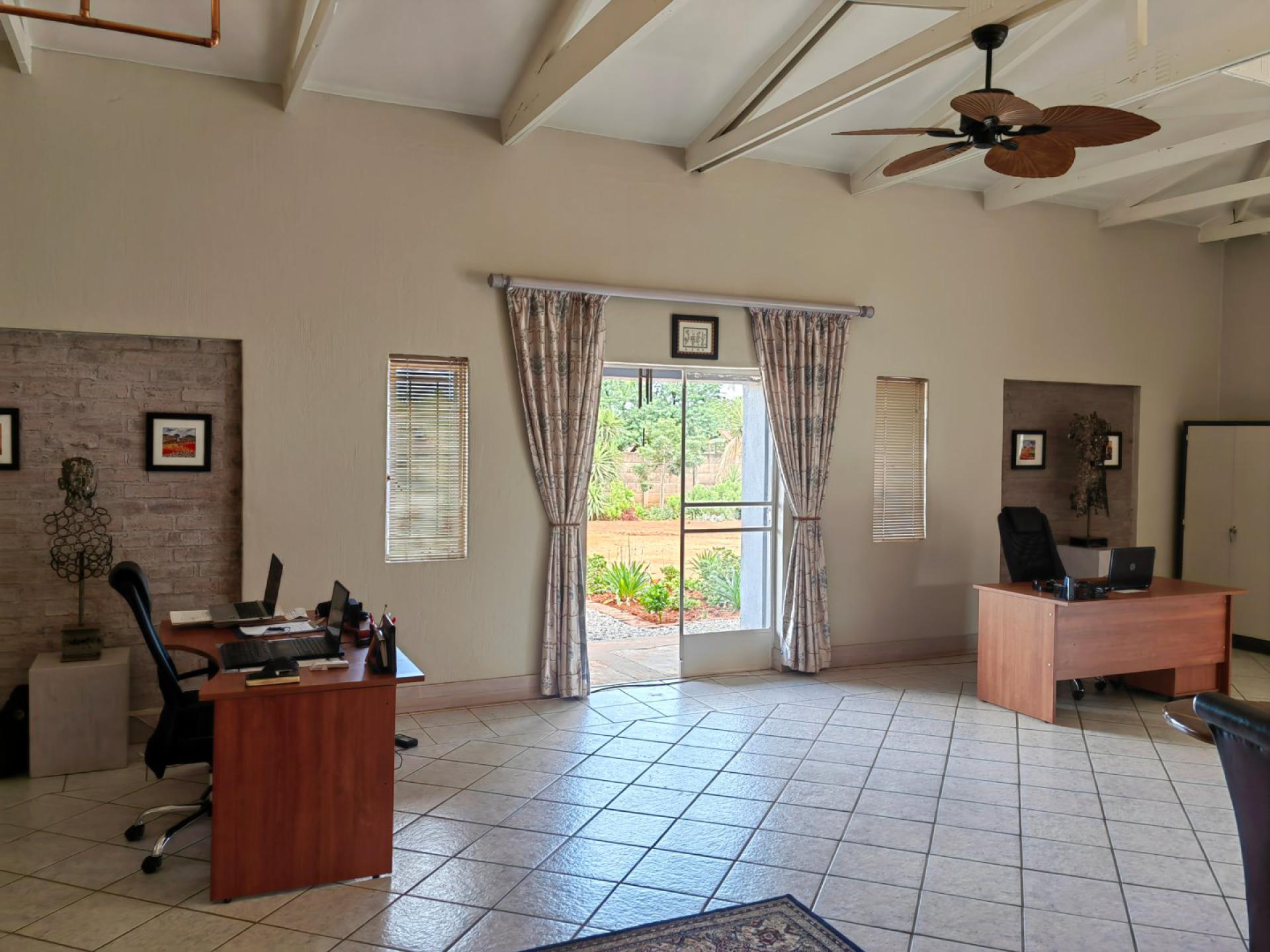  of property in Montana Tuine