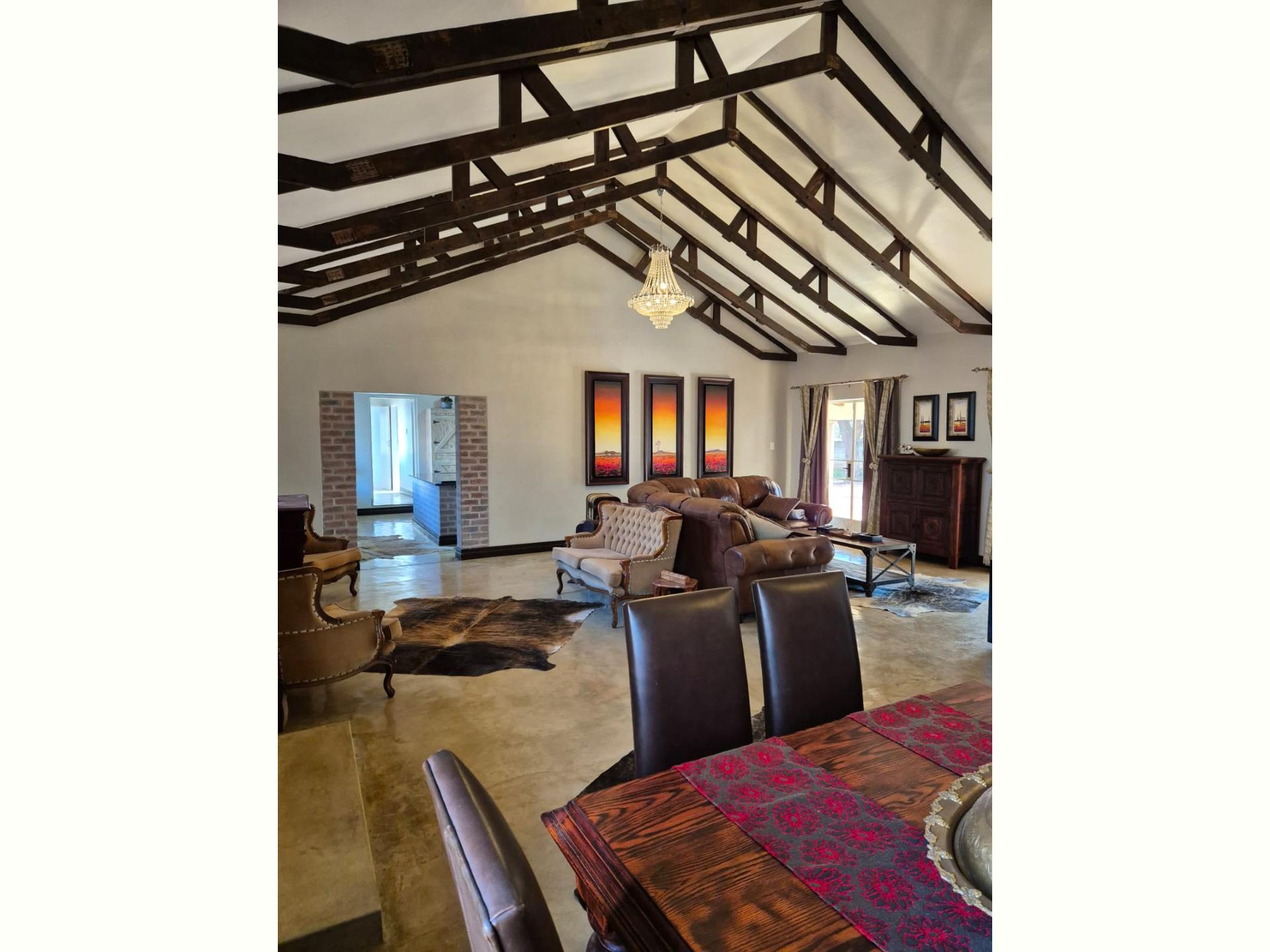  of property in Montana Tuine