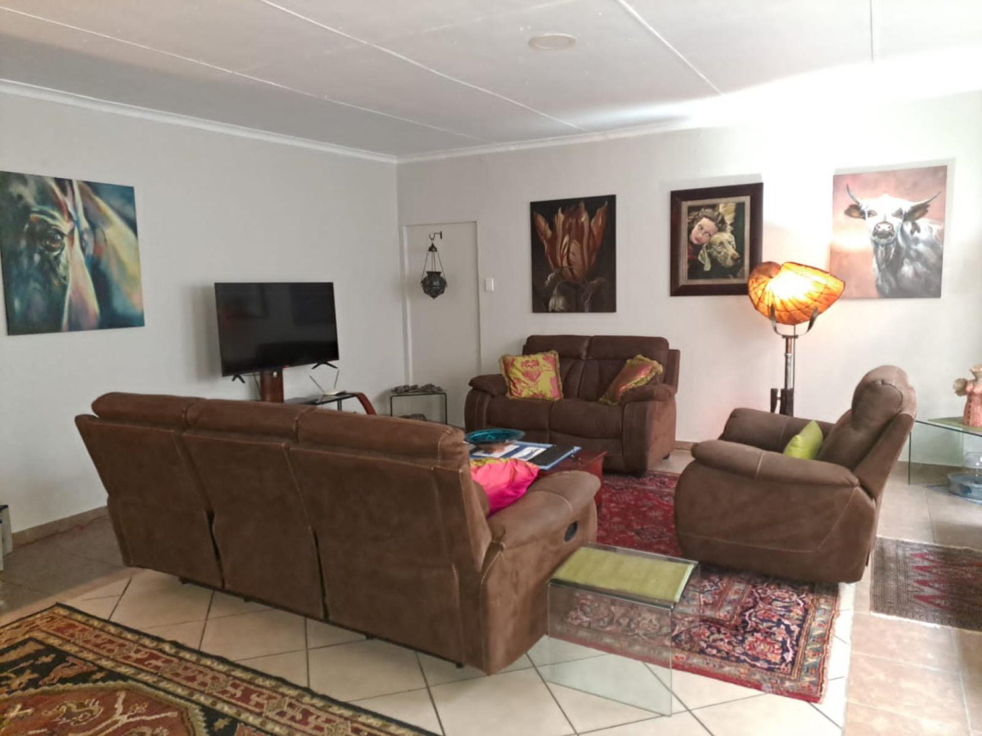  of property in Montana Tuine