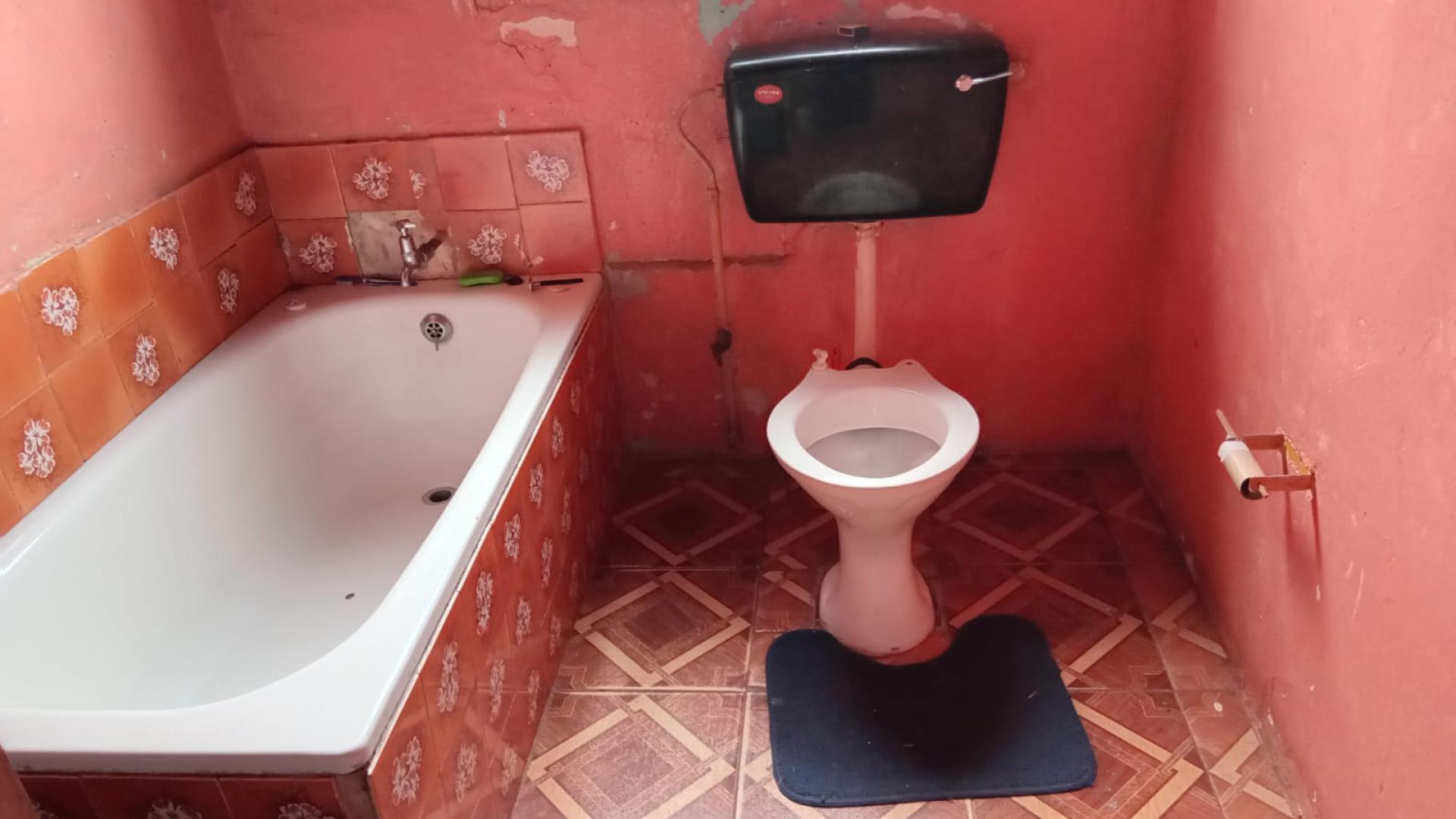  of property in Chiawelo