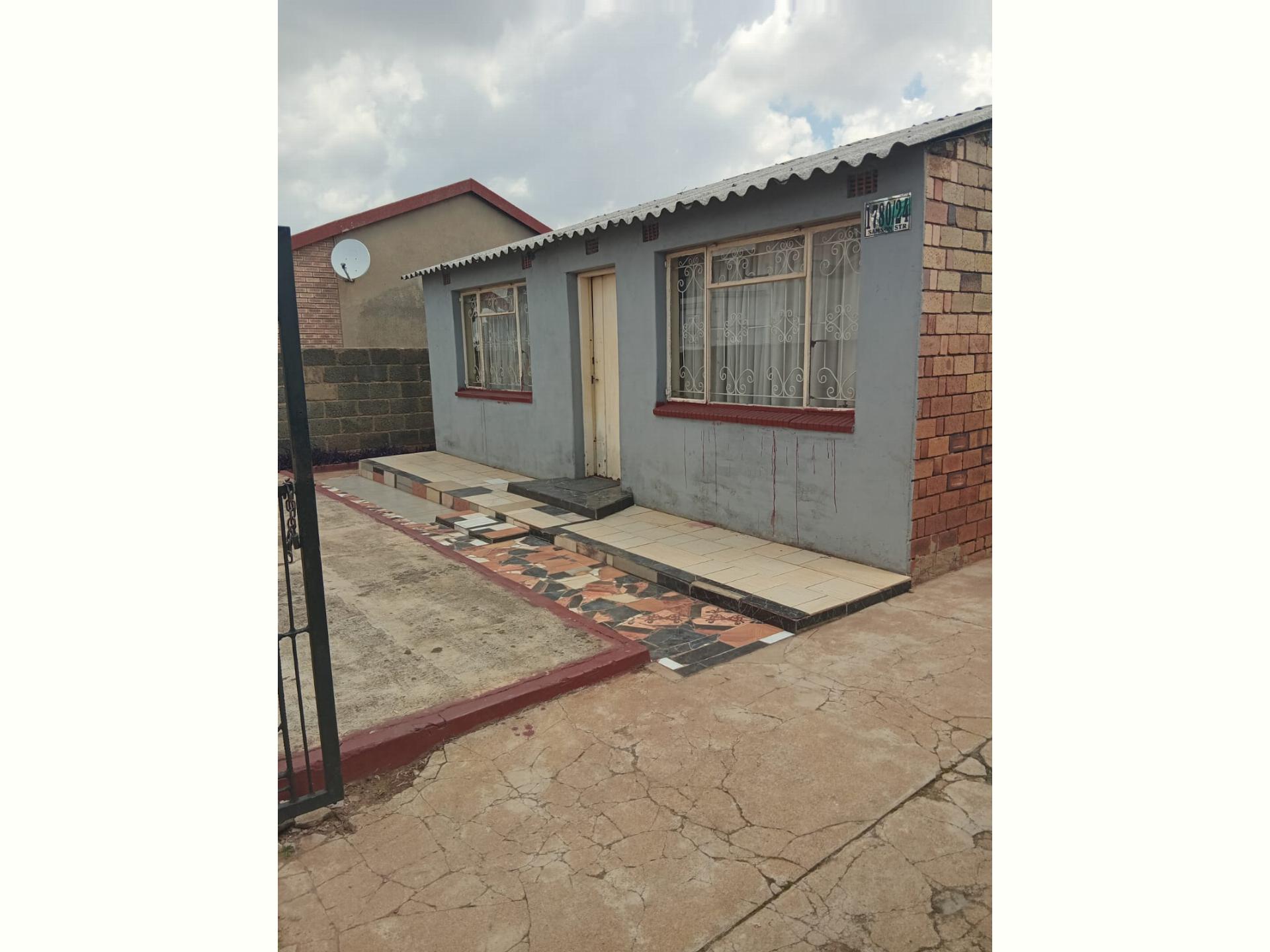  of property in Senaoane