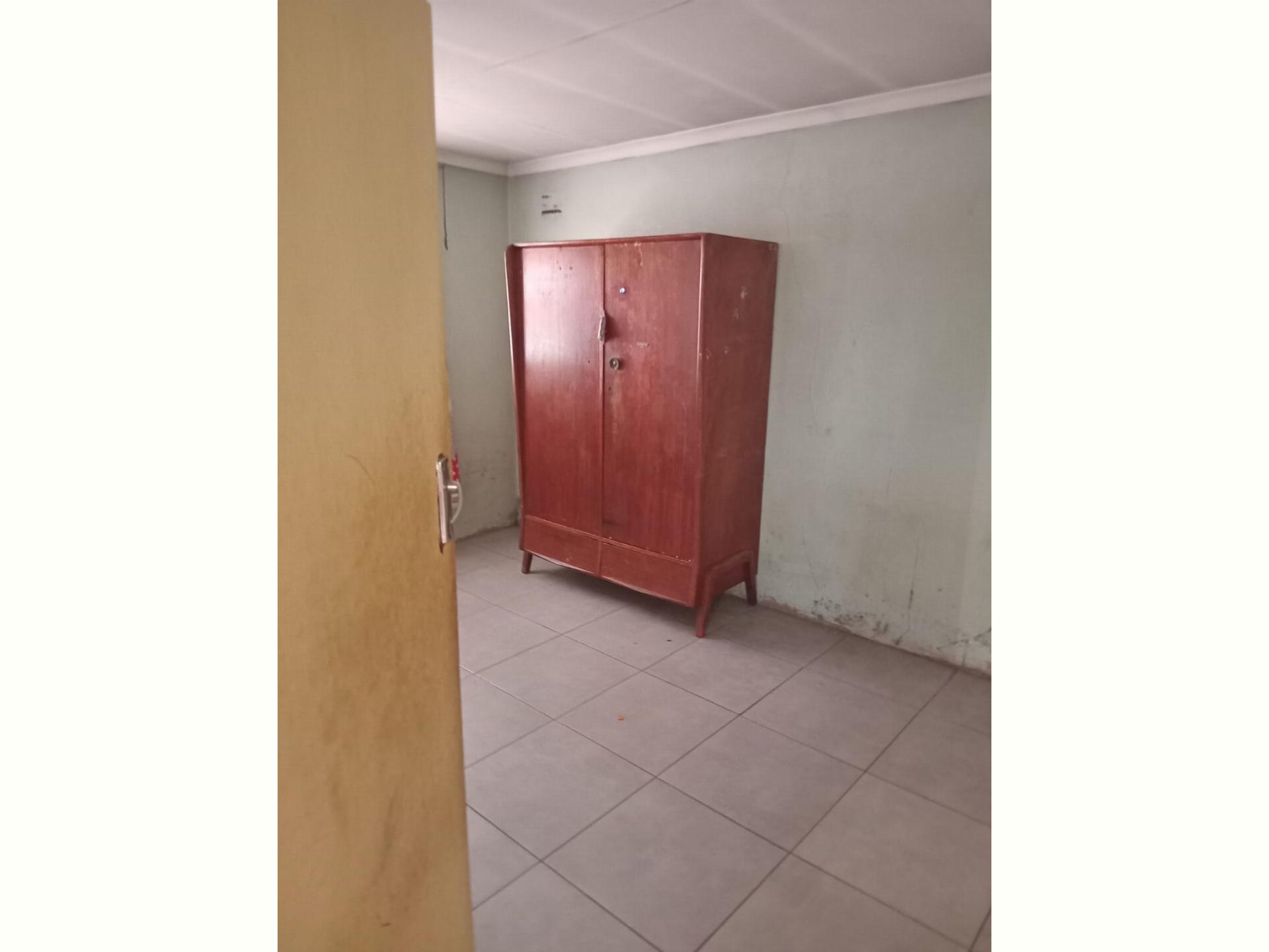  of property in Senaoane