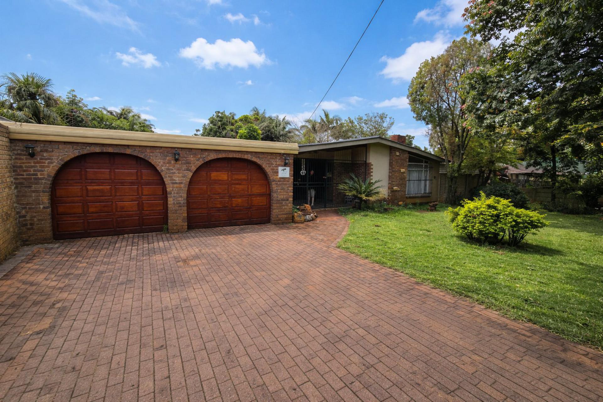  of property in Sinoville